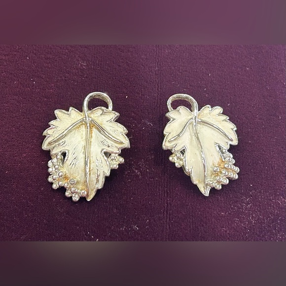 5 Pieces Of Vintage Earrings, All Signed - Picture 14 of 16